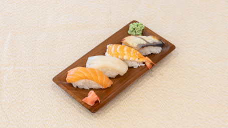 Nigiri Variados: Salm Oacute;N, Piezas