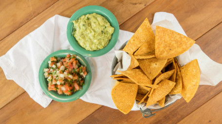 Lulu’s Housemade Chips, Salsa Fresca Guacamole