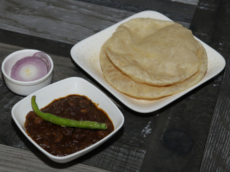 Amritsari Chole Puri (180 Gms)