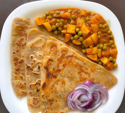 Matar Aloo Parantha Thali