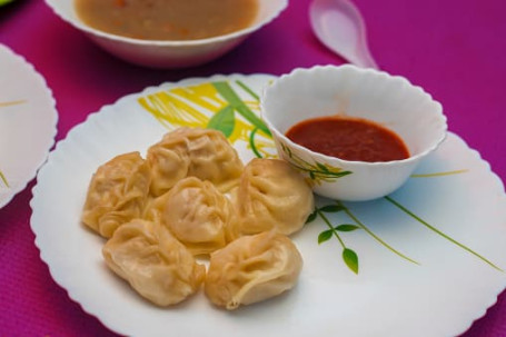 Veg Chili Momos (7 Pcs)