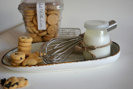 Vanilla Choco Chip Cookies [250 Gram]