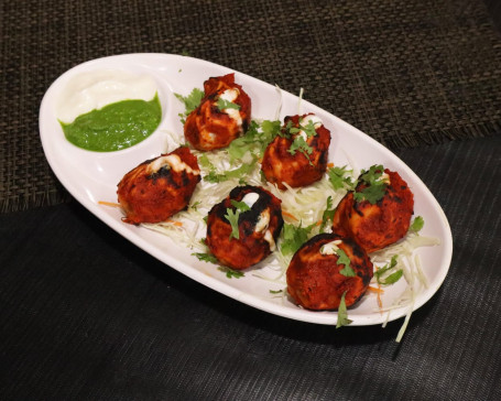 Cheesy Tandoori Momos