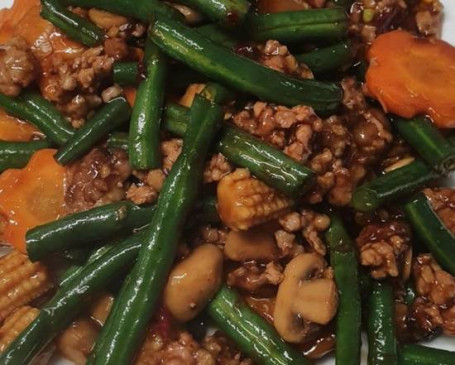 Pork Mince And Snake Beans