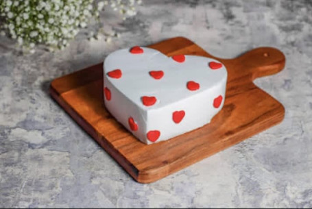 Heart Shape Mini Cake [250 Grams]