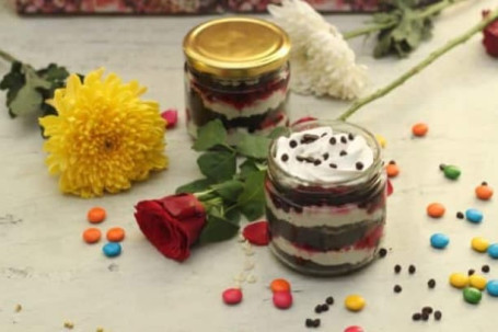 Black Forest Jar Cake [200 Grams]