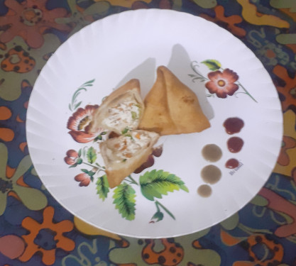 Dahi Ke Samose (2 Pc)