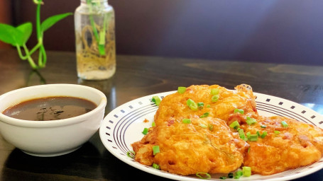 House Special Egg Foo Young Běn Lóu Fú Róng Dàn