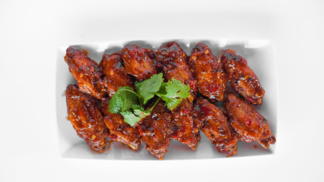 32. Spicy Chicken Wings (12 Pieces)