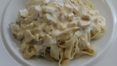 08. Fettuccine Alfredo