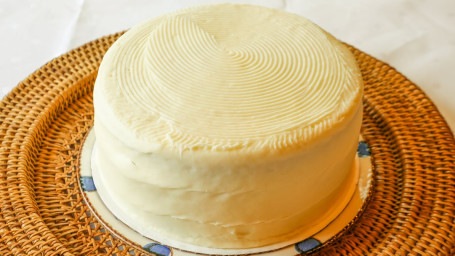 White Chocolate No Nuts Layer Cake