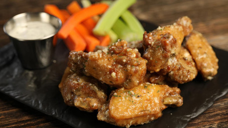 Traditional Garlic Parmesan Wings 8 Pc