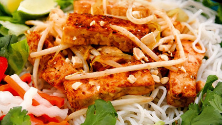 Sauteed Tofu, Bean Sprouts, Mixed Vegetables With Rice Vermicelli