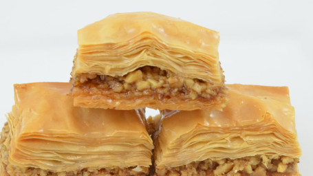 Small 12/15Pcs) Walnut Baklava