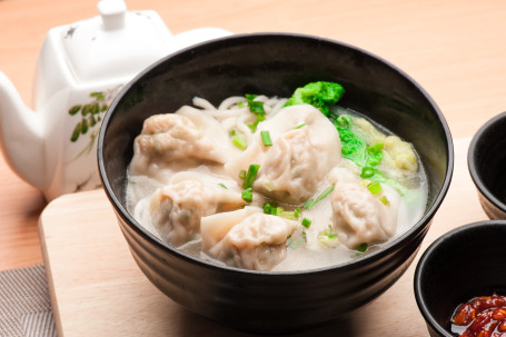 Bái Cài Zhí Wù Zhū Ròu Jiǎo Miàn Impossible Pork Cabbage Dumplings Noodles