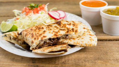 Quesadilla Ze Stekiem Asada