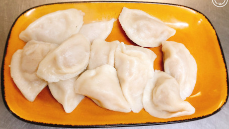 Boiled Pork And Vegetable Dumplings (12 Pieces)