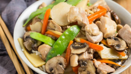 77. Moo Goo Gai Pan