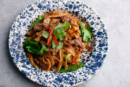 Flat 'Pad See Ewe ' Noodles Pork Belly