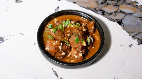 Oxtail Kare Kare (Pn)