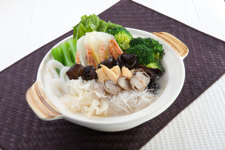 Yú Tāng Hǎi Wèi Fěn Sī Zá Cài Bāo Clear Soup With Seafood, Assorted Vegetable And Vermicelli In Hot Pot