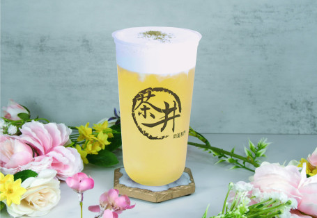 Zhī Shì Nǎi Gài Guì Huā Wū Lóng Cheese Milk Foam Osmanthus Oolong Tea