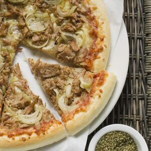 Pizza Z Tuńczykiem I Cebulą