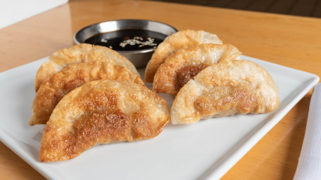 A5. Pan Fried Pork Dumpling (6)