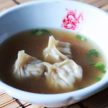 19. Zupa Wonton