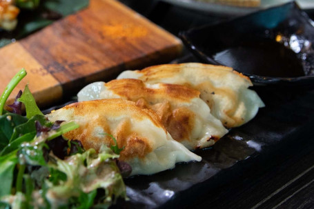 Ebi Gyoza (4 Pieces)