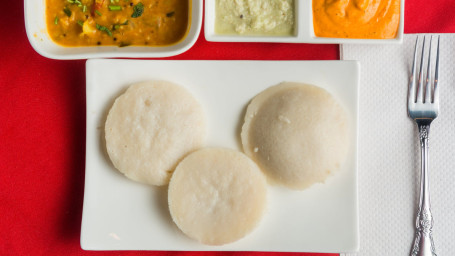 Idli Sambar (3 Pc)